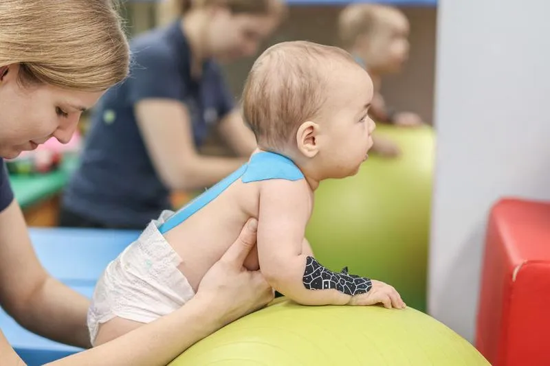 Fizjoterapeuta – jakie są jego kluczowe zadania i rola w zdrowiu?