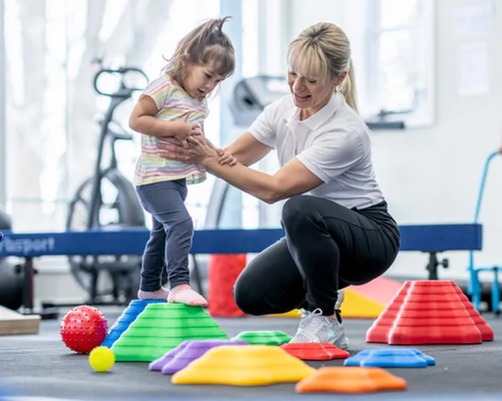 Jak długo trwa terapia sensoryczna? Odpowiadamy na najważniejsze pytania