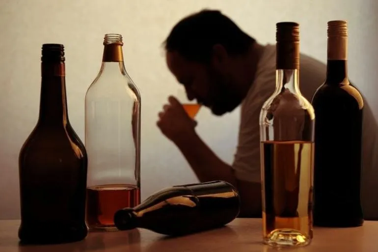 Jak skutecznie przestać pić alkohol bez konieczności terapii?